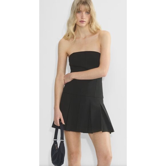 Wilfred Dresses & Skirts - 🎉 NEW LISTING NWT Aritzia Wilfred Elegant Black Mini Dress, Size 6